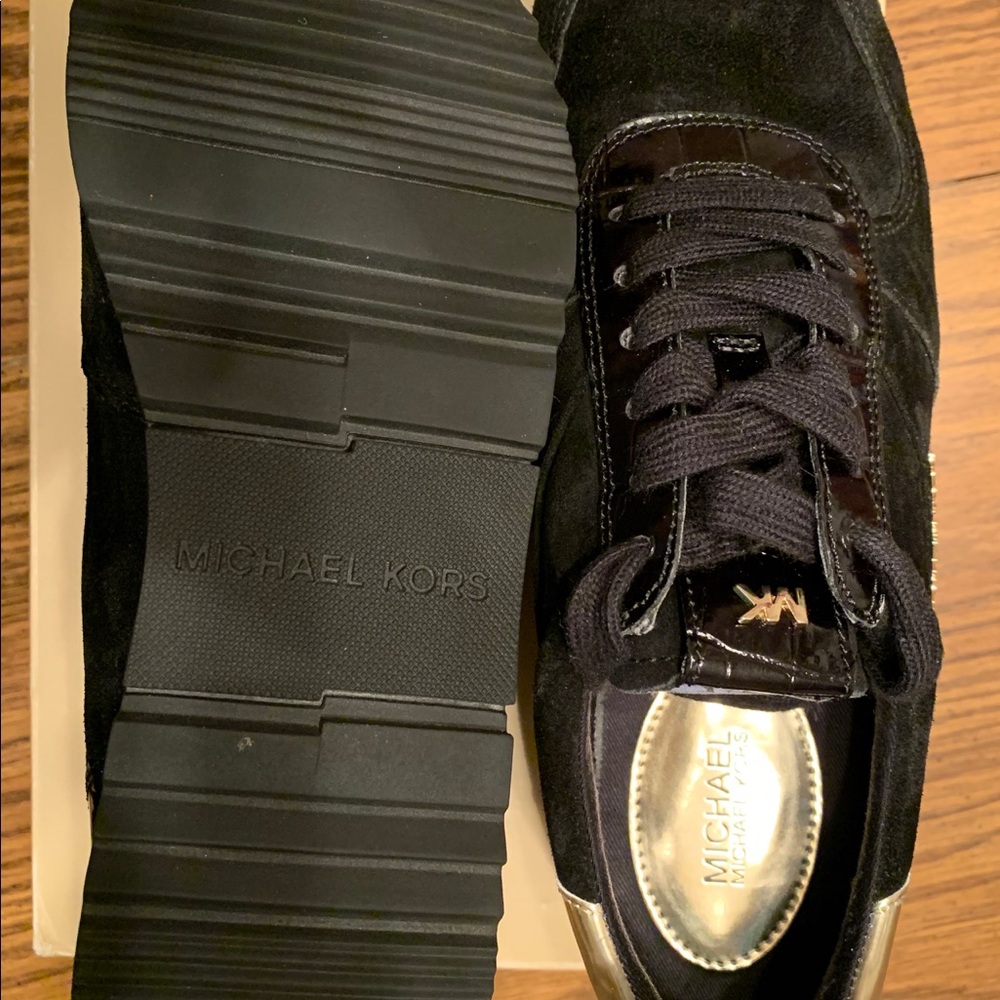 Brand New Women’s Michael Kors Sneakers